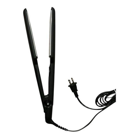 Revlon - Smooth and Straight Ceramic Flat Iron (RVST2182) – 2‑inch, Fast Results - Picture 3 of 4